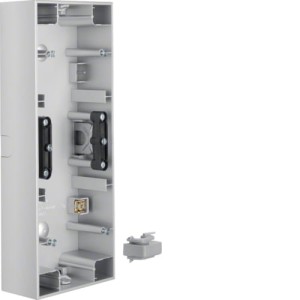 K.5 Puszka natynkowa 3-krotna pionowa, aluminium Berker 10437003