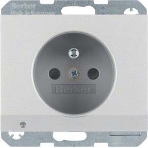 K.5 Gniazdo z uziemieniem i podświetleniem orientacyjnym LED, aluminium Berker 6765107003