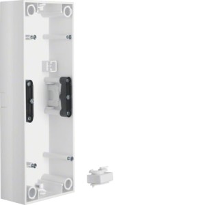 B.Kwadrat Puszka natynkowa 3-krotna biała Berker 5310439909